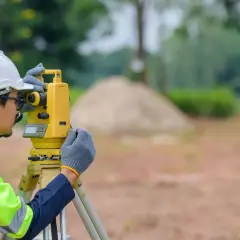 Ile bierze geodeta za wytyczenie budynku? Ceny w różnych miastach